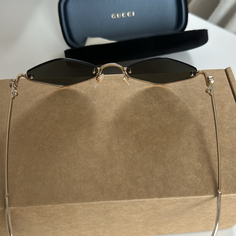 Gucci Diamond Frame sunglasses / gold - Picture 4 of 7